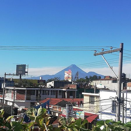 Hotel El Meson Guatemala ภายนอก รูปภาพ