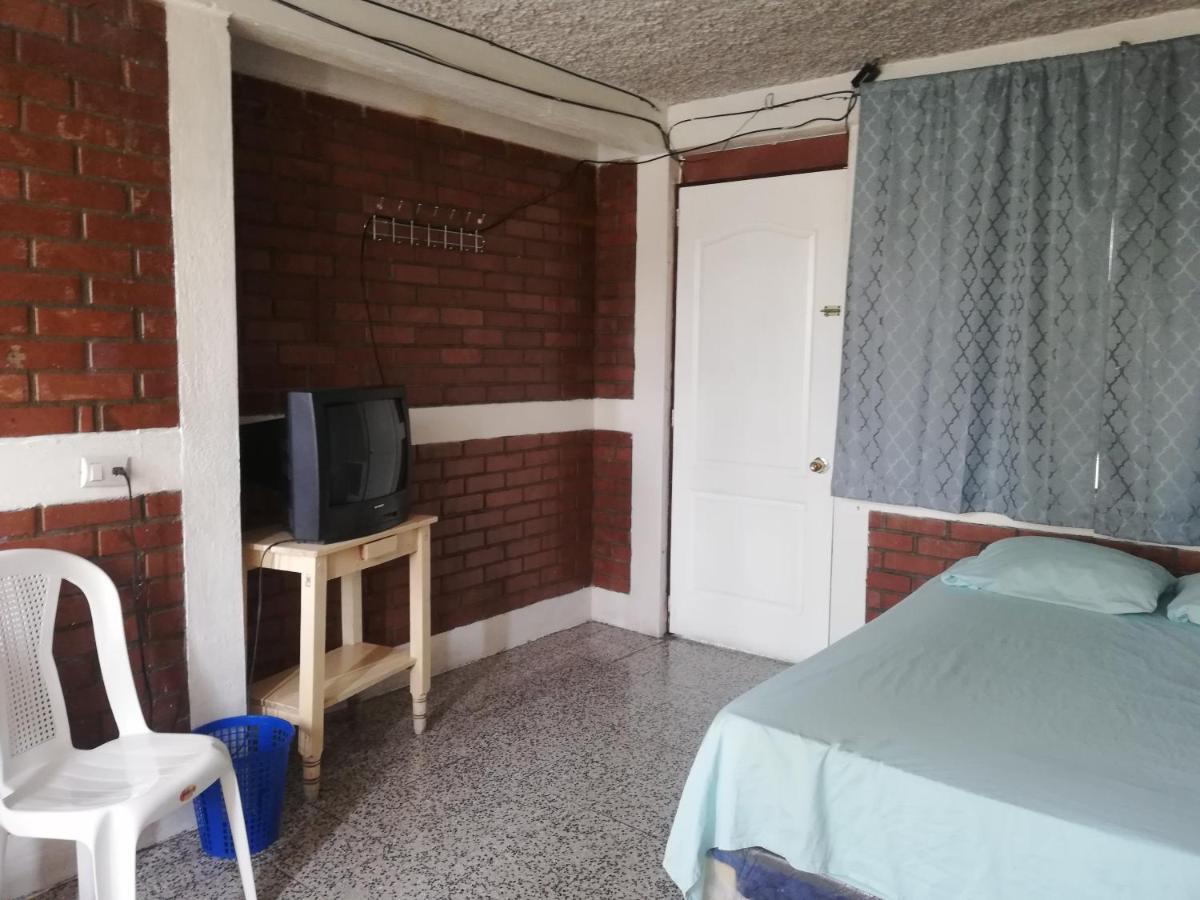 Hotel El Meson Guatemala ภายนอก รูปภาพ