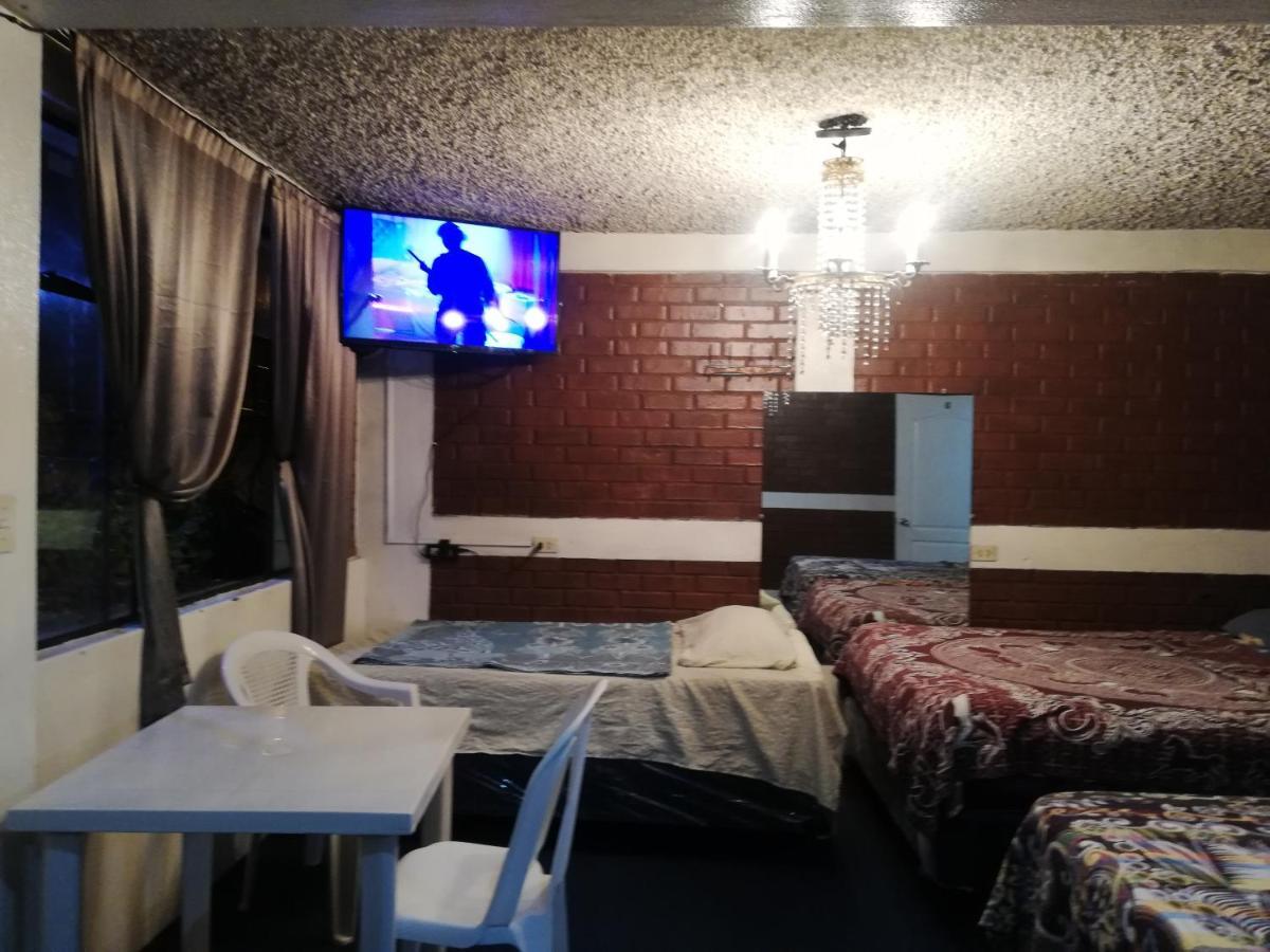 Hotel El Meson Guatemala ภายนอก รูปภาพ