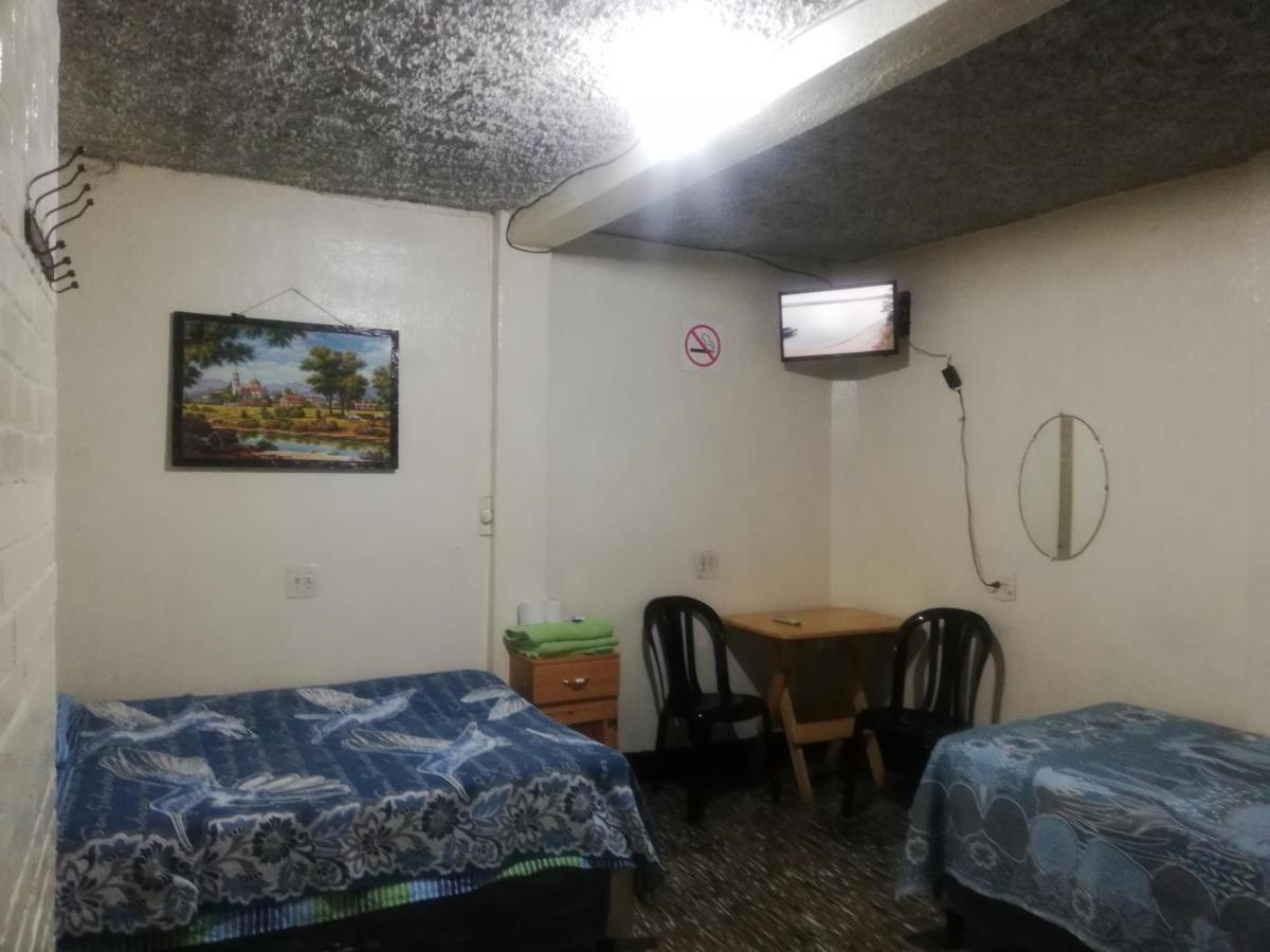 Hotel El Meson Guatemala ภายนอก รูปภาพ
